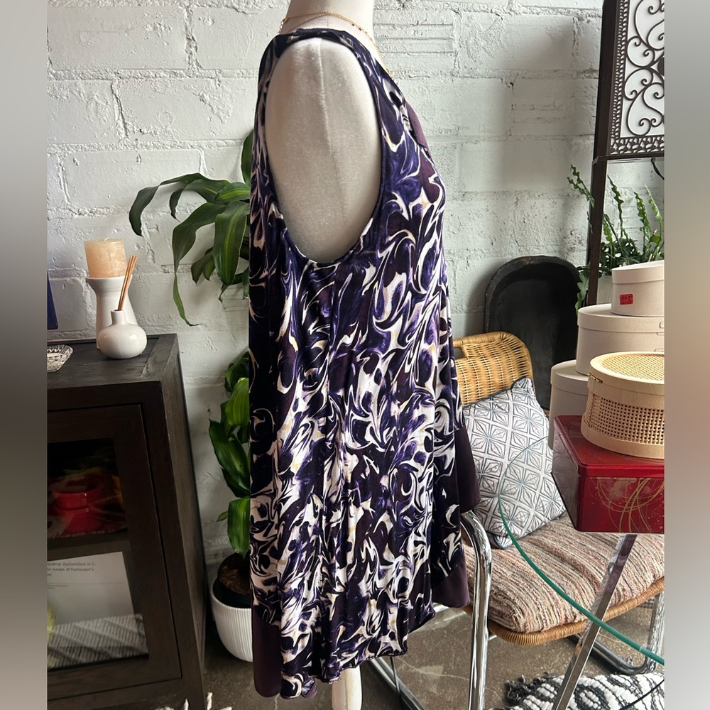Simply Vera Asymmetrical Dress - Picture 6 of 7